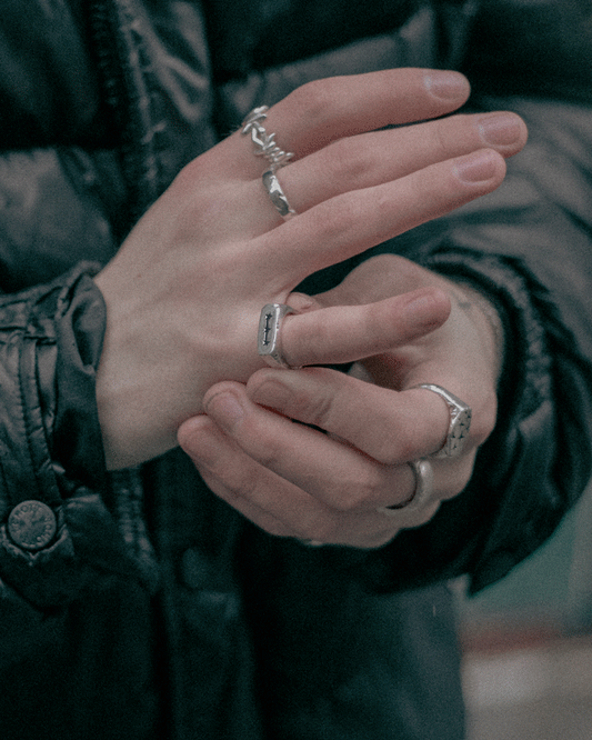 The Ultimate Guide to Choosing and Wearing a Signet Ring