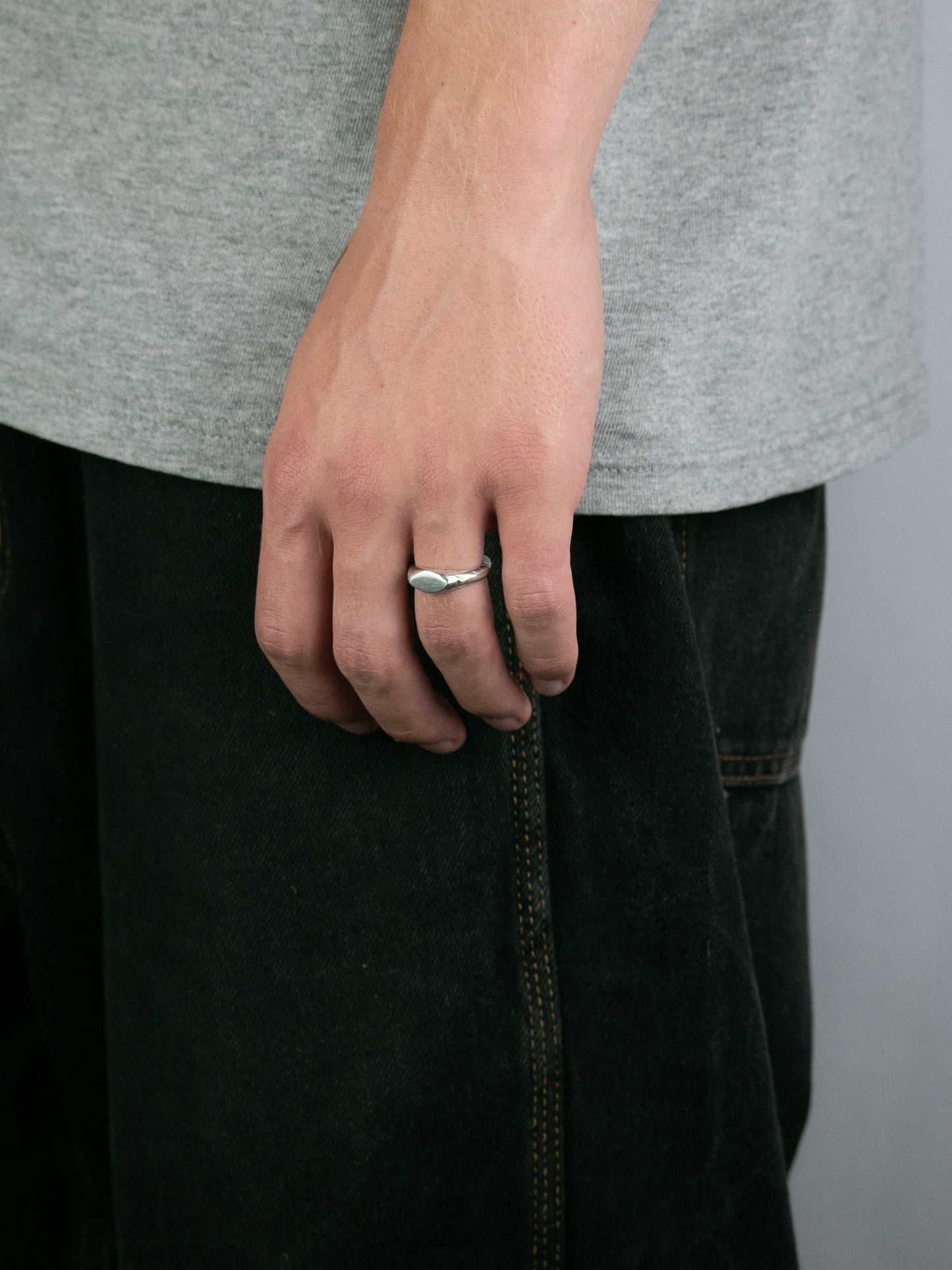 Micro Signet Ring